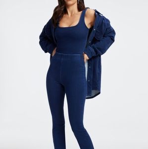 Soft Sculpt Pull-On Skinny Jeans - Indigo